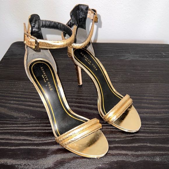 Kenneth cole reaction gold hotsell sandals